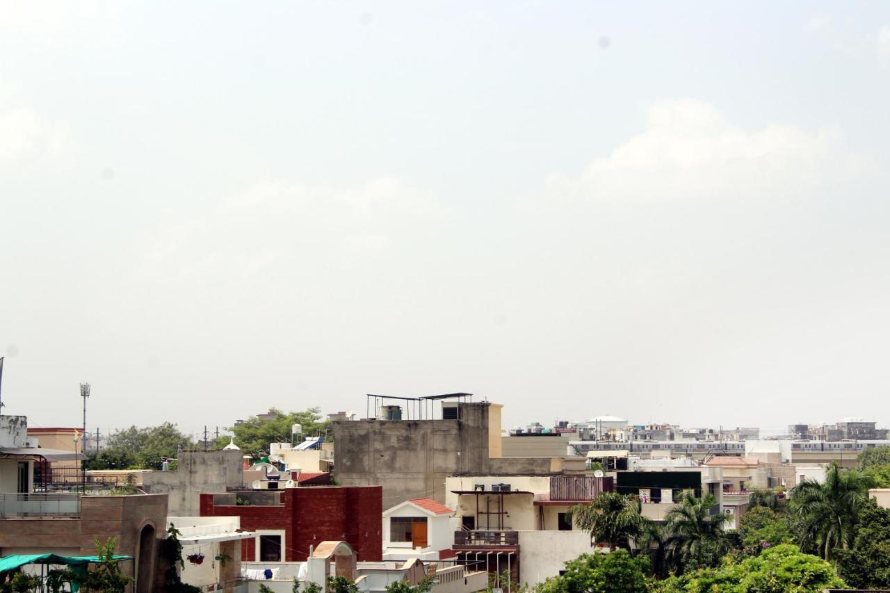 Hotel Trio Residency Near Noida City Center Eksteriør bilde